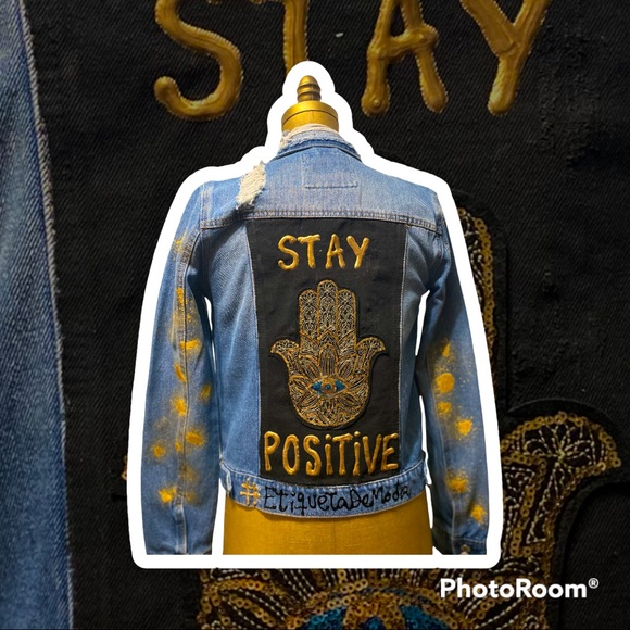 Stay positive Jacket - Picture 1 of 4